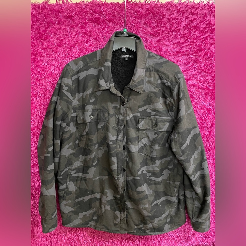 George XL Shacket camouflage perfect for fall or winter